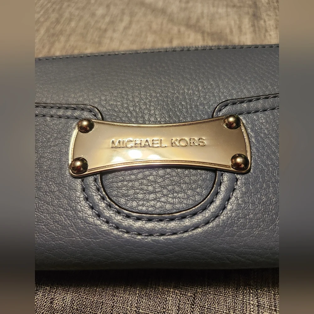 Michael Kors Large Continental Zip Wallet- Sky Blue W/Silver Accents - Picture 2 of 10